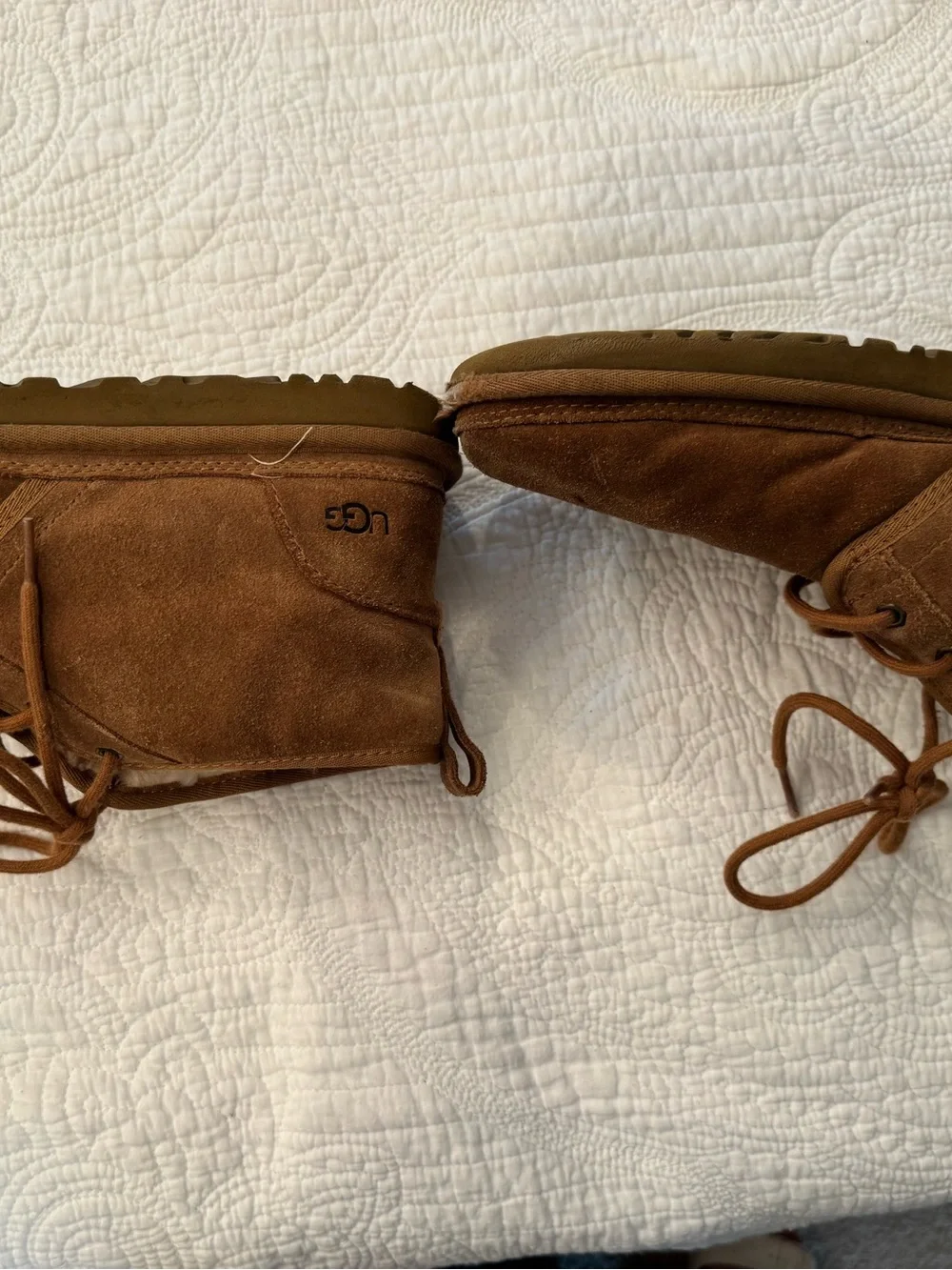 UGG Neumel Men’s Size 10 Chestnut Suede Sheepskin Chukka Boots 3236